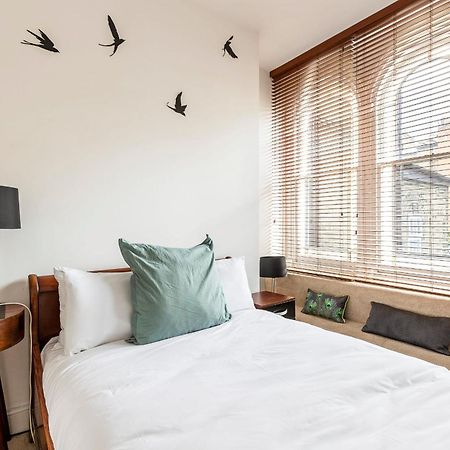 Classic Victorian Flat With Terrace London Eksteriør bilde